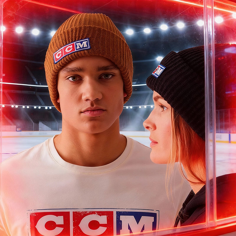 Soldes vêtements lifestyle de hockey sur glace : Sweats soldés, t-shirts CCM en soldes, bonnets hockey en solde