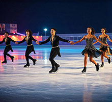 Patins à glace, bottines de patins et lames de danse synchro sur glace